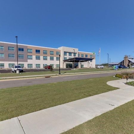 Holiday Inn Express & Suites - Union City By Ihg Zewnętrze zdjęcie