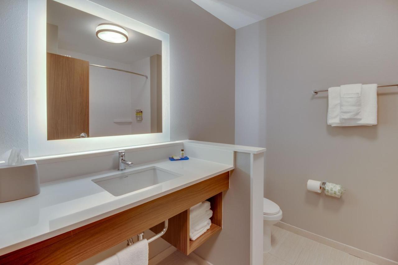 Holiday Inn Express & Suites - Union City By Ihg Zewnętrze zdjęcie
