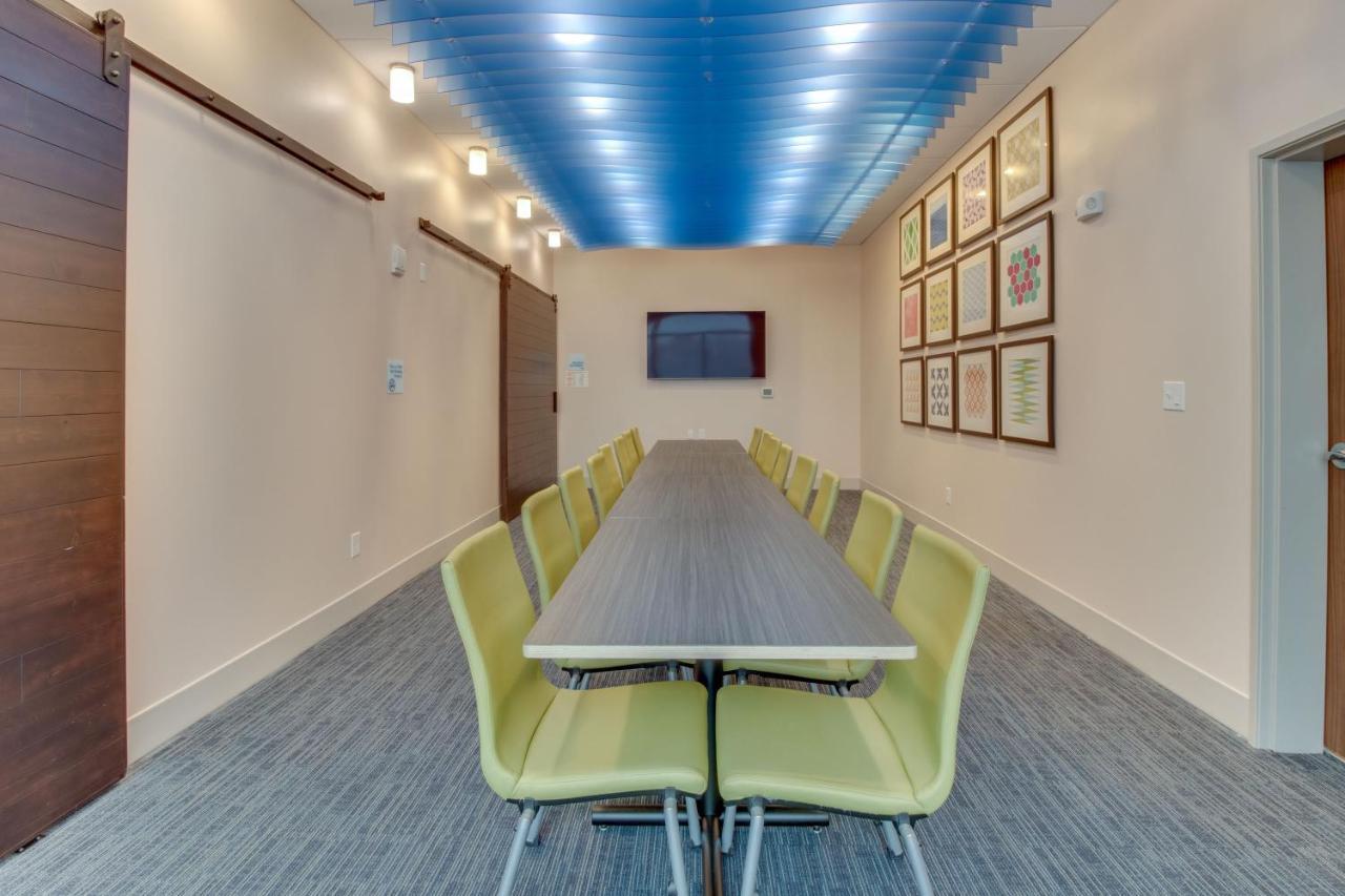 Holiday Inn Express & Suites - Union City By Ihg Zewnętrze zdjęcie