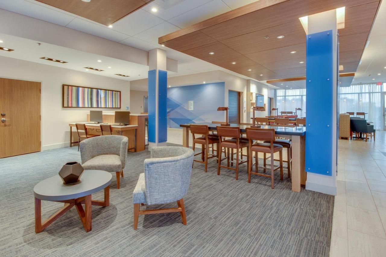 Holiday Inn Express & Suites - Union City By Ihg Zewnętrze zdjęcie