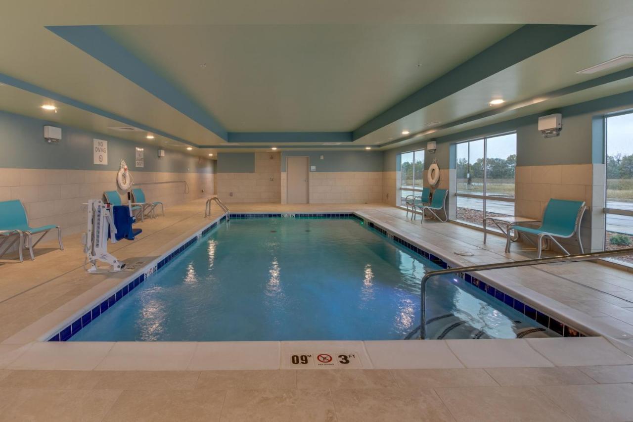 Holiday Inn Express & Suites - Union City By Ihg Zewnętrze zdjęcie